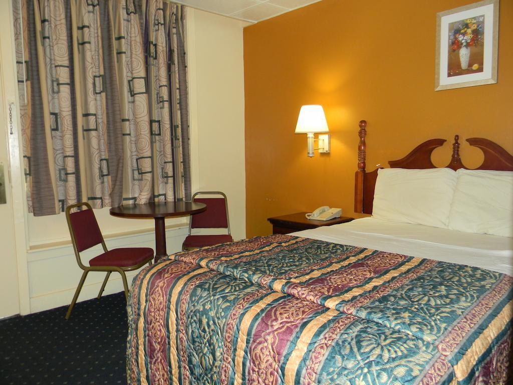 Fairfax Motel ロアノークラピッズ 部屋 写真