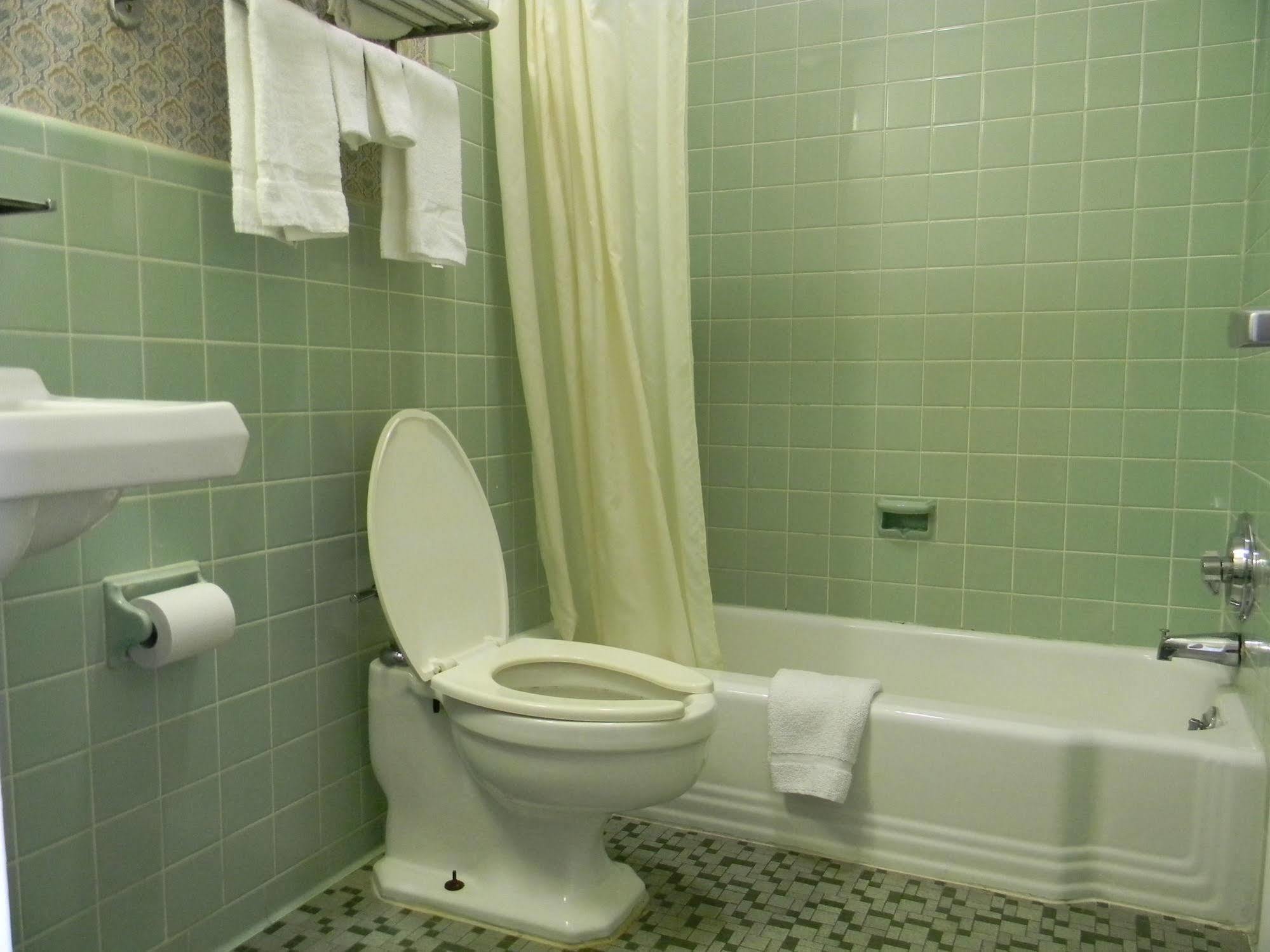 Fairfax Motel ロアノークラピッズ エクステリア 写真